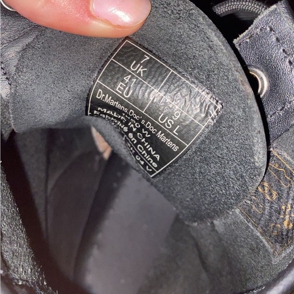 Doc Marten’s - Picture 6 of 6